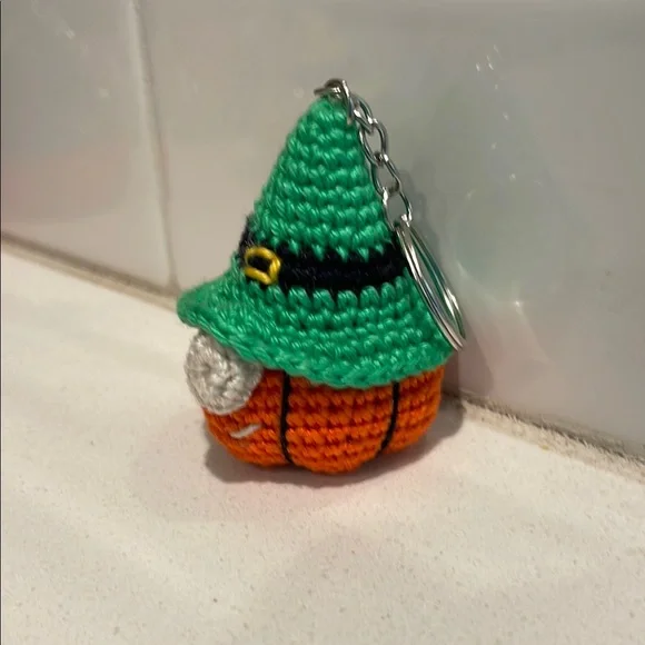 Handcrafted Pumpkin Gnome Keychain Accessory - Fall Halloween Thanksgiving - Picture 6 of 16